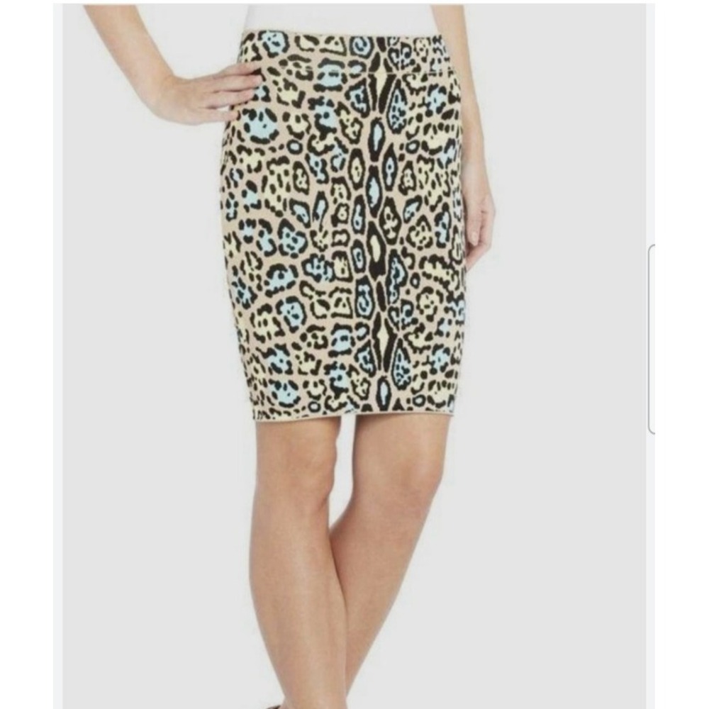 BCBG MAX AZRIA LUCINE BODY CONTOUR TUBE MINI SKIRT Womens Sz XS Coquette Mobwife - Picture 5 of 6